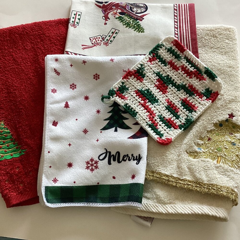 A Bundle of Christmas Kitchen Linens or Bathroom Towels + Pot Holder Cotton